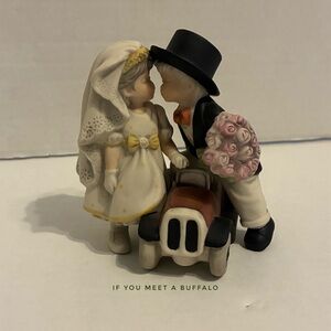 PRETTY AS A PICTURE BY KIM ANDERSON - HAPPILY EVER AFTER CAR WEDDING DAY